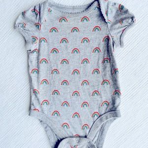Gap baby rainbow onesie 🌈